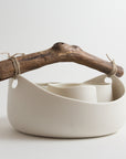 Πορσελάνινο bowl με ξύλινη λεπτομέρεια – Λευκή λεία επιφάνεια (18×18 εκ.)